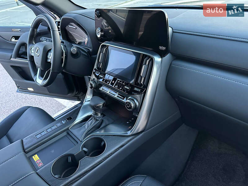 Позашляховик / Кросовер Lexus LX 2025 в Києві фото 34 Позашляховик / Кросовер Lexus LX 2025 в Києві