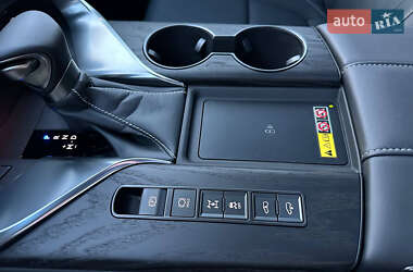 Позашляховик / Кросовер Lexus LX 2025 в Києві