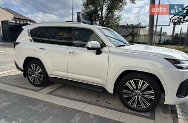 Внедорожник / Кроссовер Lexus LX 2022 в 