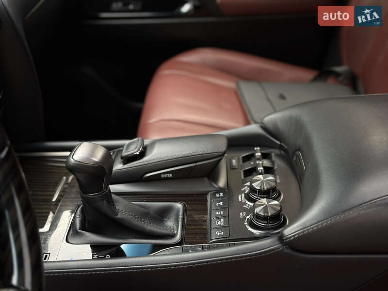 Внедорожник / Кроссовер Lexus LX 2019 в Тернополе фото 26 Внедорожник / Кроссовер Lexus LX 2019 в Тернополе