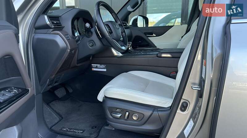 Позашляховик / Кросовер Lexus LX 2022 в Києві