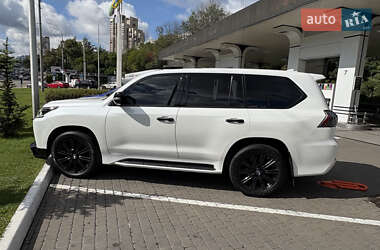 Внедорожник / Кроссовер Lexus LX 2019 в 