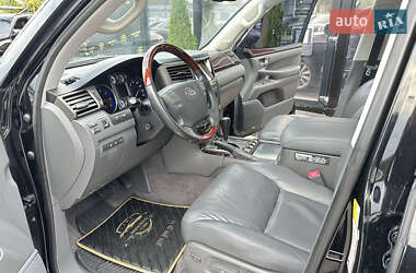 Внедорожник / Кроссовер Lexus LX 2010 в 