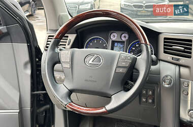 Внедорожник / Кроссовер Lexus LX 2010 в 