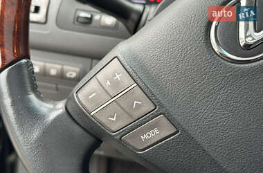 Внедорожник / Кроссовер Lexus LX 2010 в 