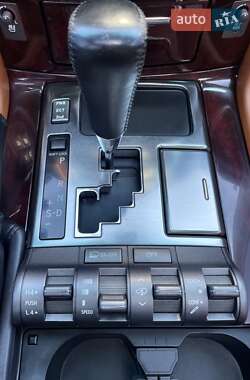 Внедорожник / Кроссовер Lexus LX 2011 в 