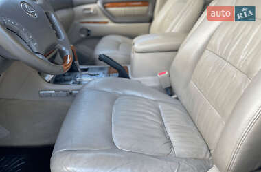Внедорожник / Кроссовер Lexus LX 2006 в 