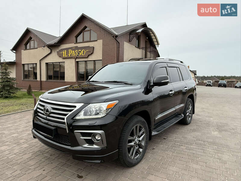 Lexus LX 2014