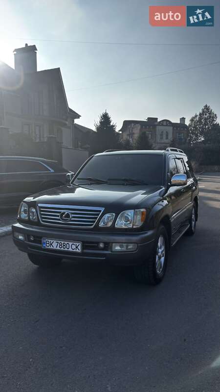 Позашляховик / Кросовер Lexus LX 2005 в Рівному