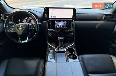 Внедорожник / Кроссовер Lexus LX 2022 в 