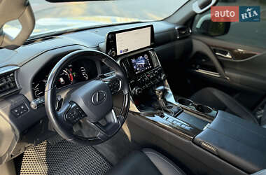 Внедорожник / Кроссовер Lexus LX 2022 в 