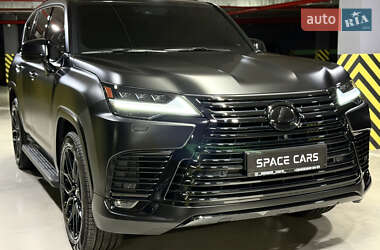 Внедорожник / Кроссовер Lexus LX 2022 в 