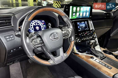 Внедорожник / Кроссовер Lexus LX 2022 в 
