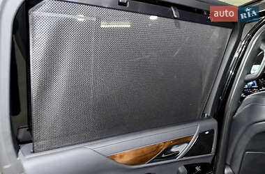 Внедорожник / Кроссовер Lexus LX 2022 в 
