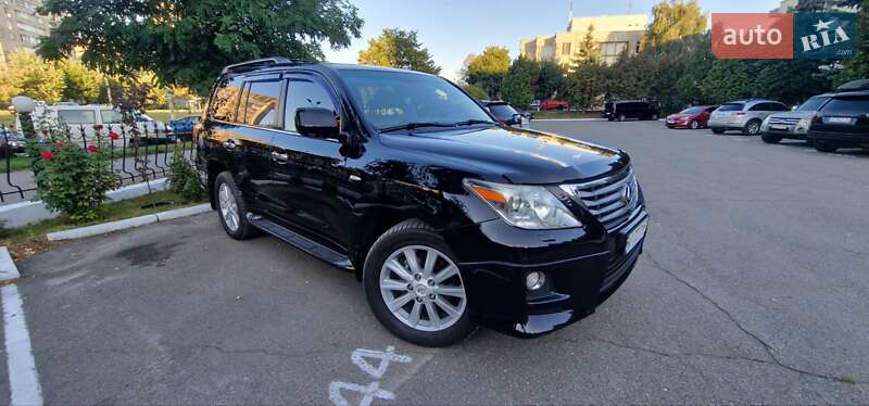 Внедорожник / Кроссовер Lexus LX 2011 в Киеве