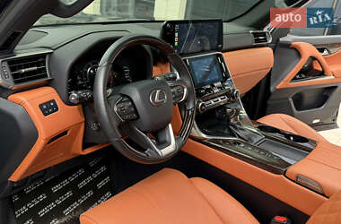 Позашляховик / Кросовер Lexus LX 2022 в 