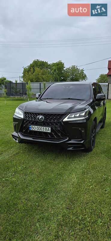 Позашляховик / Кросовер Lexus LX 2018 в 
