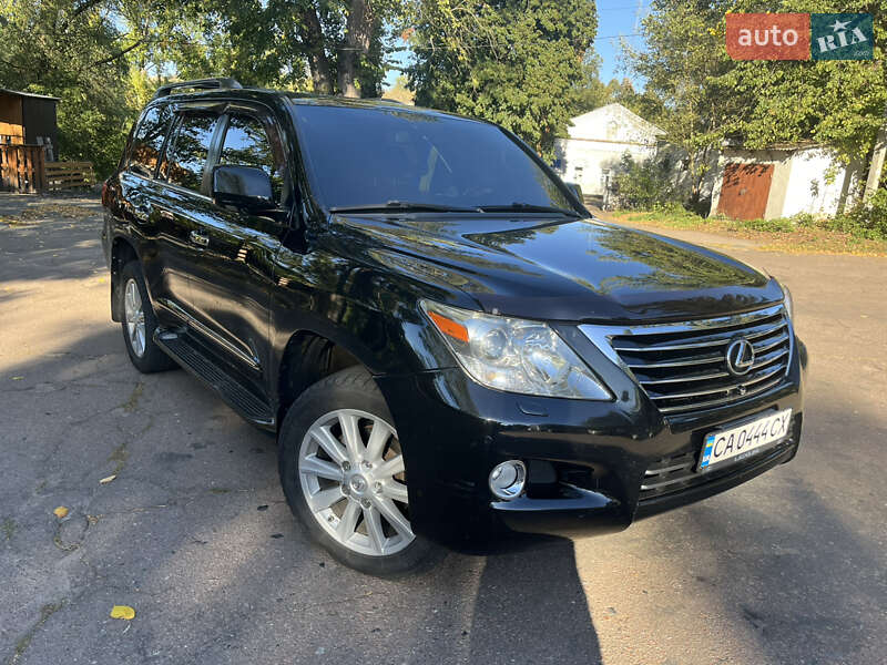 Позашляховик / Кросовер Lexus LX 2008 в Корсунь-Шевченківському