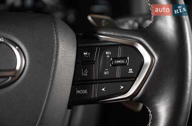 Позашляховик / Кросовер Lexus LX 2021 в 