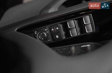 Позашляховик / Кросовер Lexus LX 2021 в 