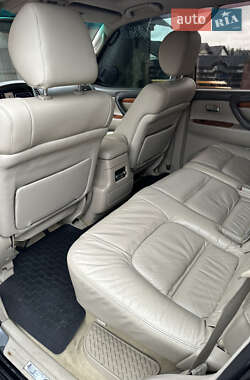 Позашляховик / Кросовер Lexus LX 2006 в 