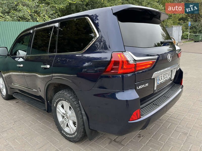 Позашляховик / Кросовер Lexus LX 2017 в Києві