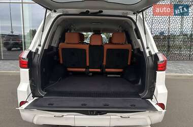Позашляховик / Кросовер Lexus LX 2017 в 