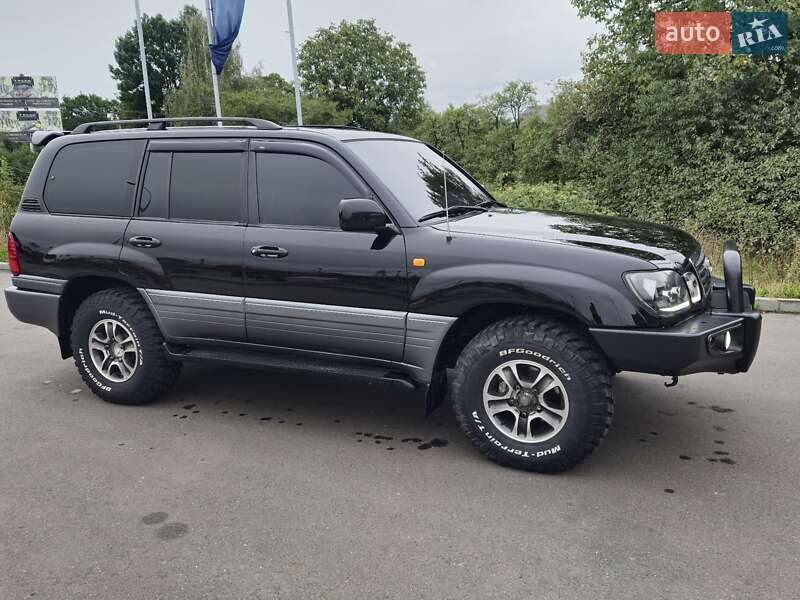 Позашляховик / Кросовер Lexus LX 2001 в Надвірній