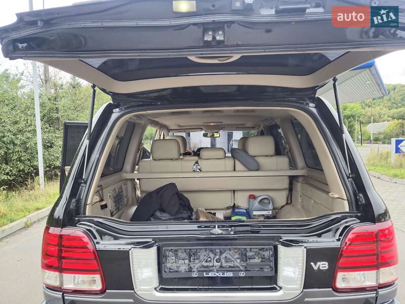 Позашляховик / Кросовер Lexus LX 2001 в Надвірній