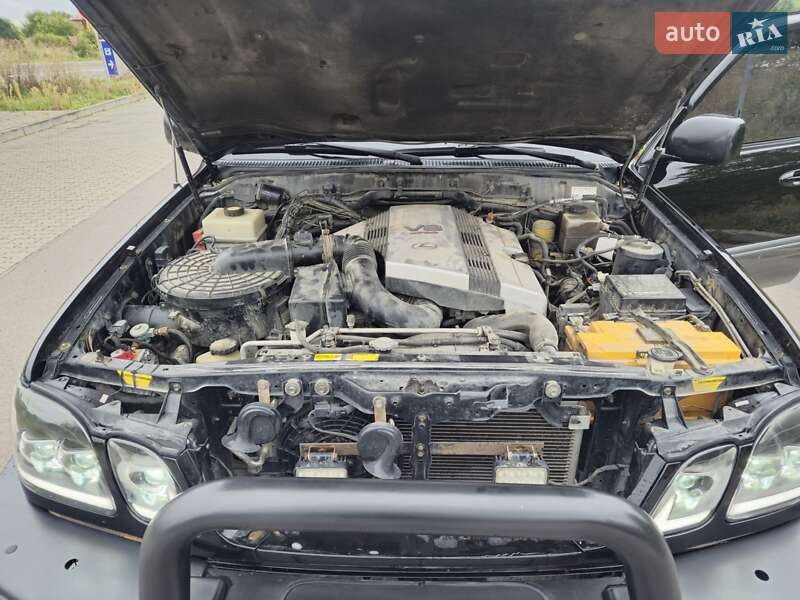 Позашляховик / Кросовер Lexus LX 2001 в Надвірній