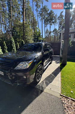 Позашляховик / Кросовер Lexus LX 2011 в 