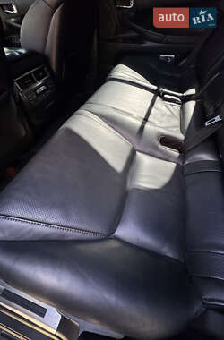 Позашляховик / Кросовер Lexus LX 2011 в 