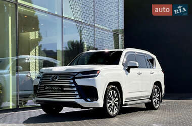 Внедорожник / Кроссовер Lexus LX 2023 в 