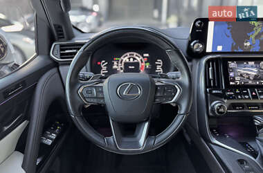 Внедорожник / Кроссовер Lexus LX 2023 в 