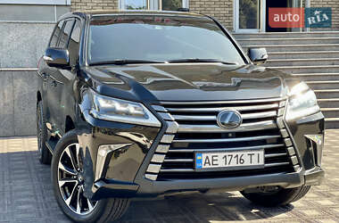 Позашляховик / Кросовер Lexus LX 2017 в Кам'янському