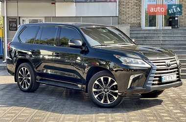 Внедорожник / Кроссовер Lexus LX 2017 в 