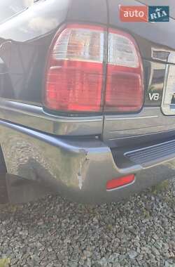 Позашляховик / Кросовер Lexus LX 2004 в 