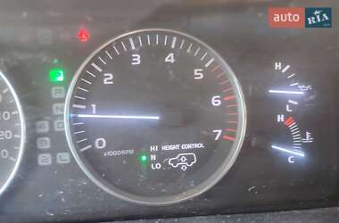 Позашляховик / Кросовер Lexus LX 2004 в 