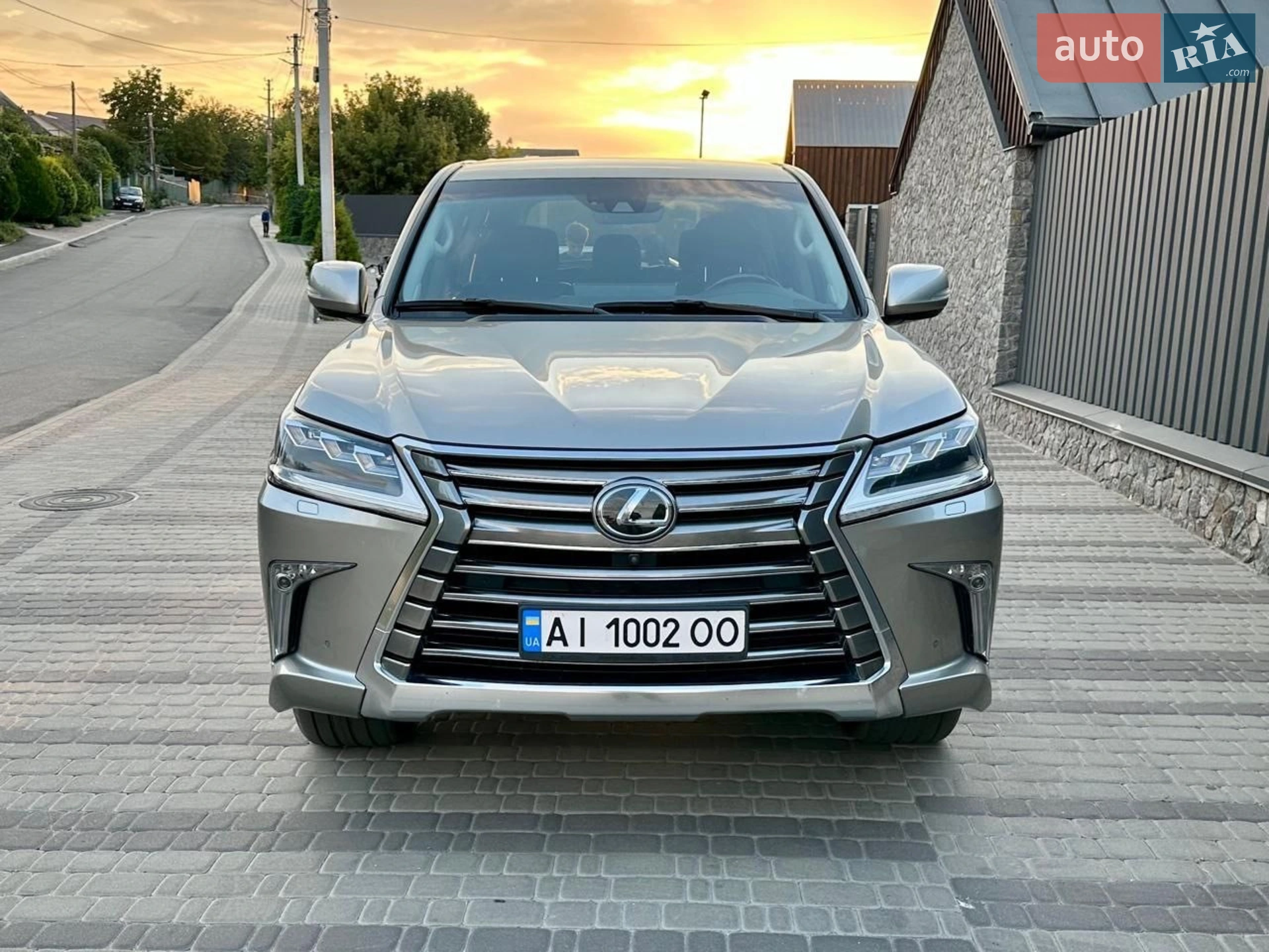 2017 Lexus LX - мініатюра 13