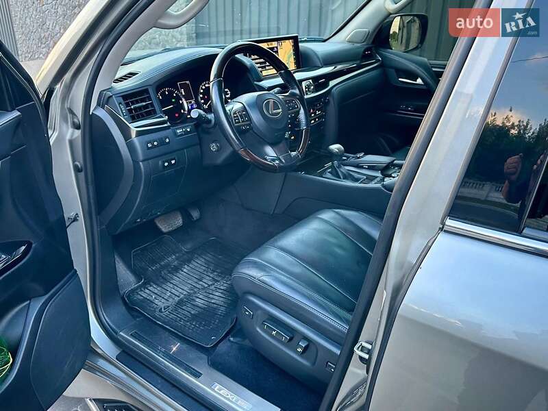 Позашляховик / Кросовер Lexus LX 2017 в Білій Церкві