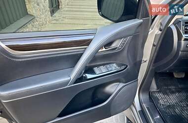 Внедорожник / Кроссовер Lexus LX 2017 в 