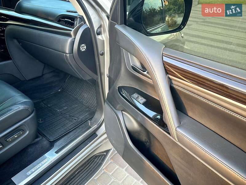 Позашляховик / Кросовер Lexus LX 2017 в Білій Церкві