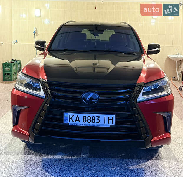 Позашляховик / Кросовер Lexus LX 2017 в Чернівцях