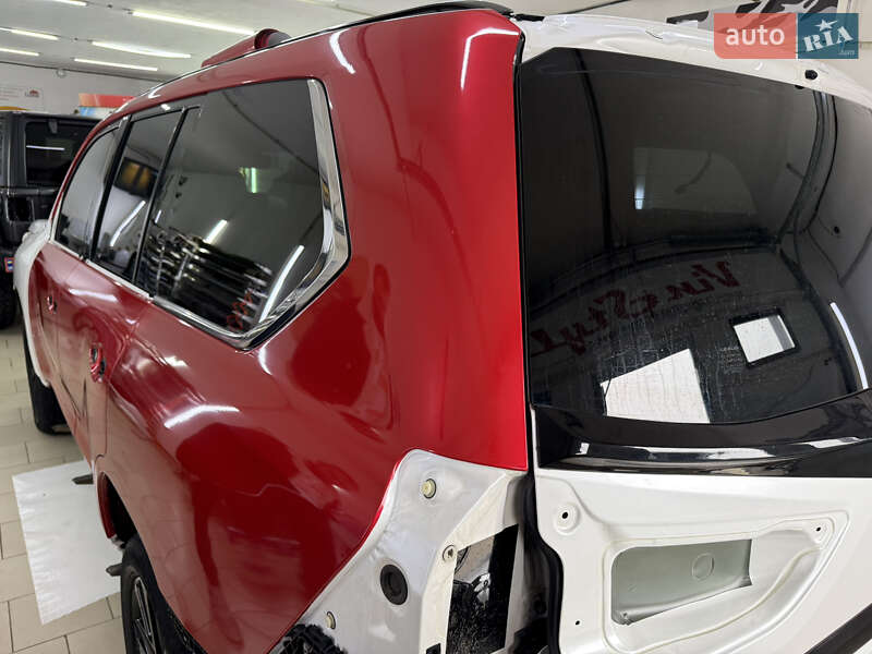 Позашляховик / Кросовер Lexus LX 2017 в Чернівцях