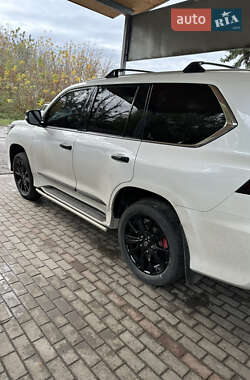 Позашляховик / Кросовер Lexus LX 2017 в 