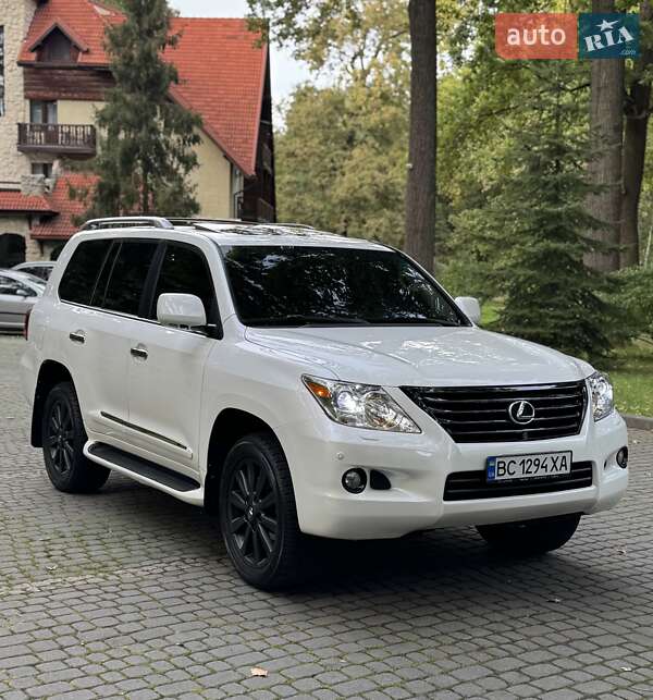 Позашляховик / Кросовер Lexus LX 2008 в Львові