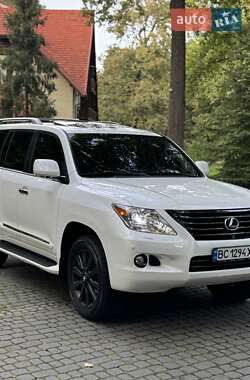 Внедорожник / Кроссовер Lexus LX 2008 в 