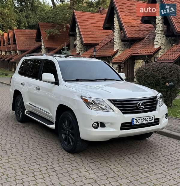 Позашляховик / Кросовер Lexus LX 2008 в Львові