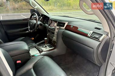 Внедорожник / Кроссовер Lexus LX 2014 в 