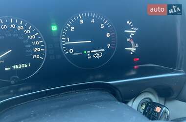 Позашляховик / Кросовер Lexus LX 2005 в 